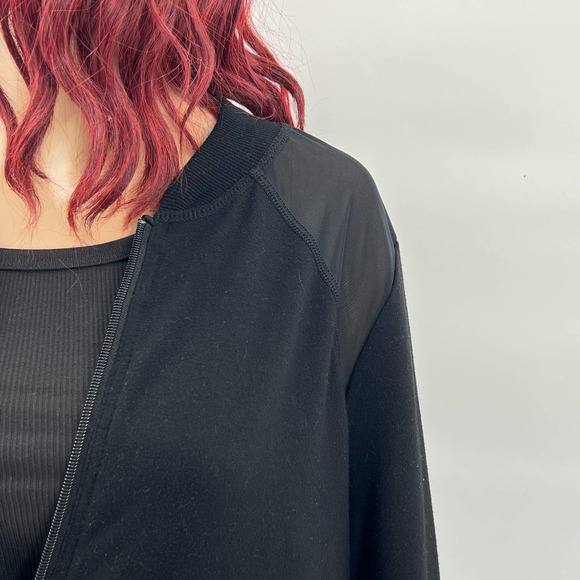 Torrid Womens Mesh Panel Jacket size 0 (Large) Black Zip Up Lightweight - Picture 3 of 9